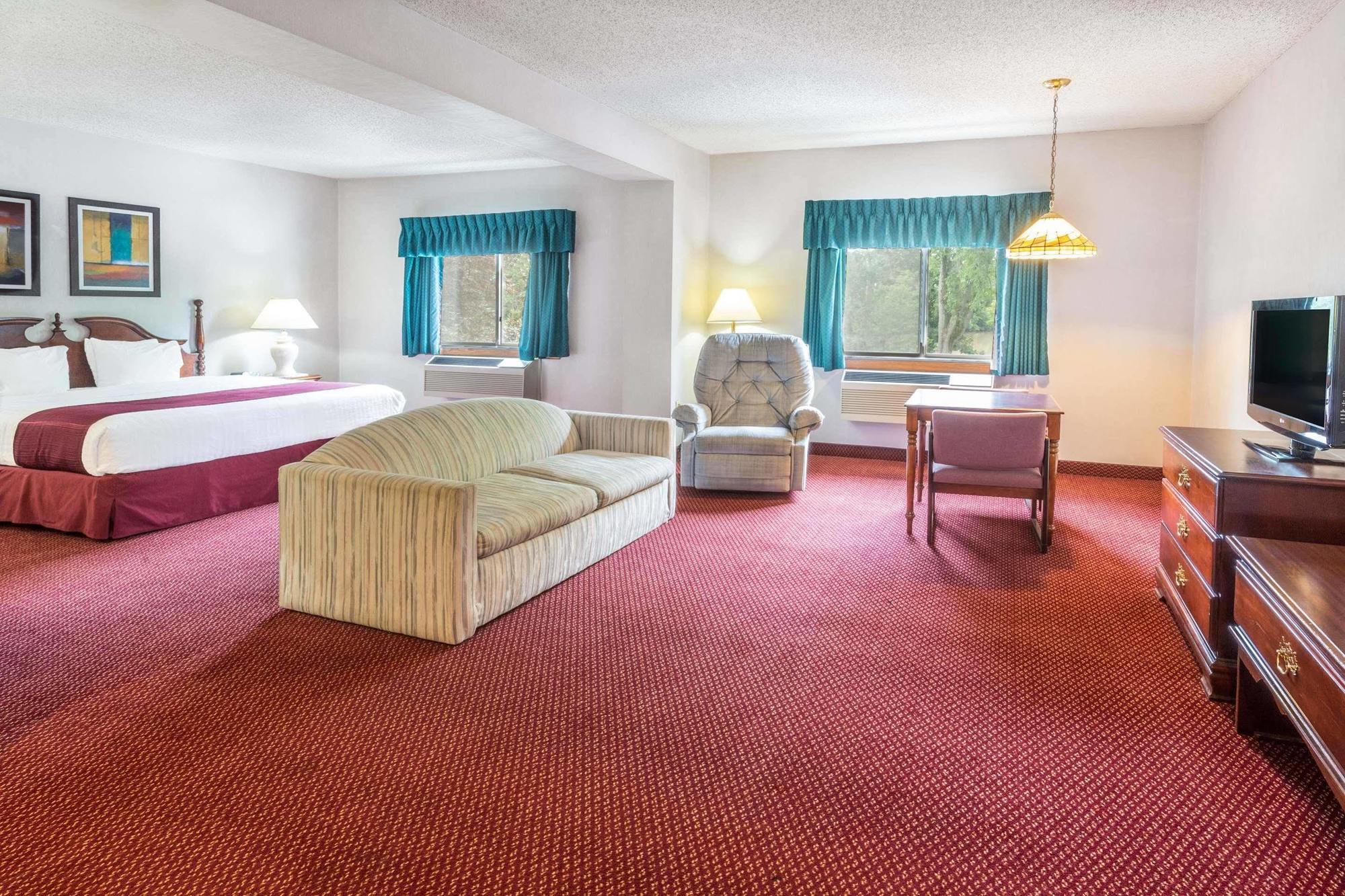 Days Inn By Wyndham Tiffin Exterior foto