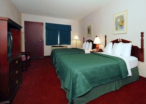 Days Inn By Wyndham Tiffin Habitación foto